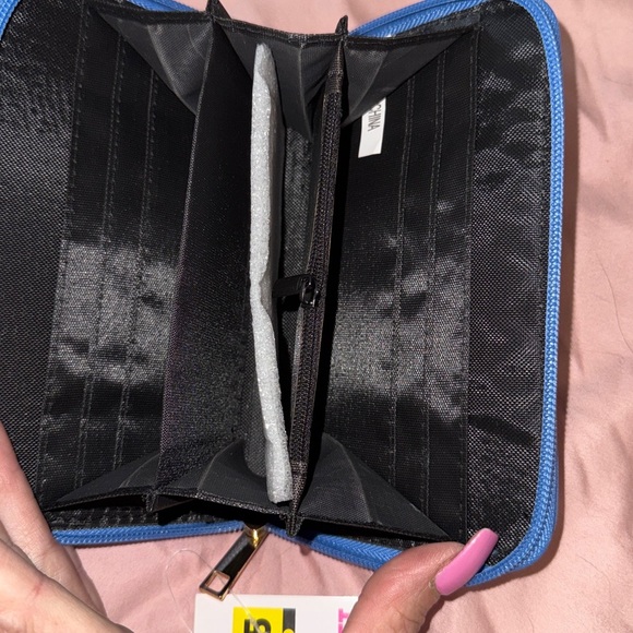 Blue Zip Wallet - Picture 3 of 3